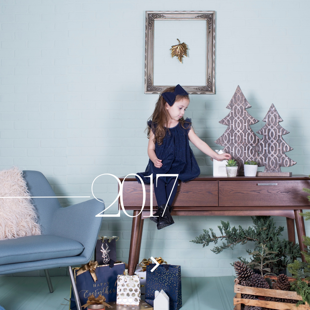 CHRISTMAS 9